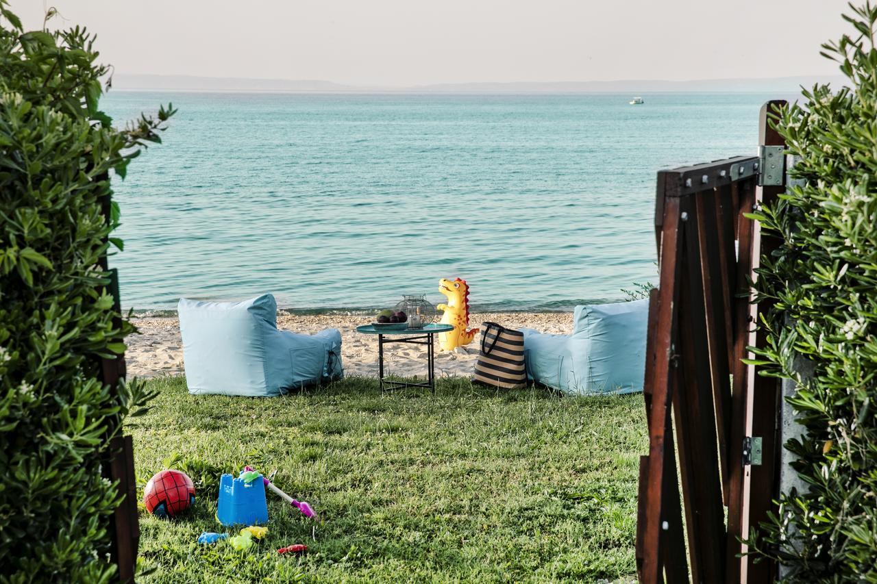 Hestia Beachfront Villa Polychrono Exteriér fotografie